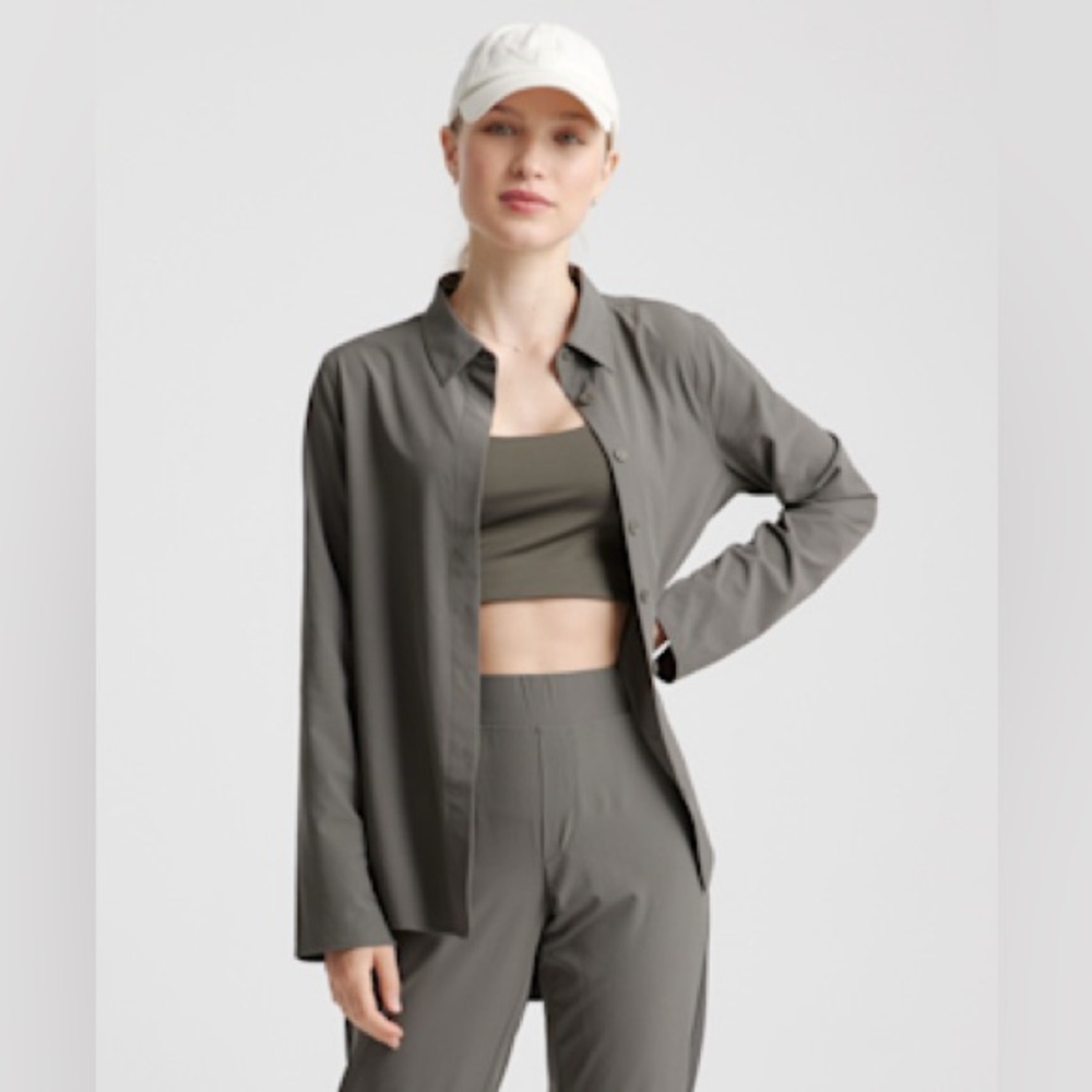 Quince performance tech shirt